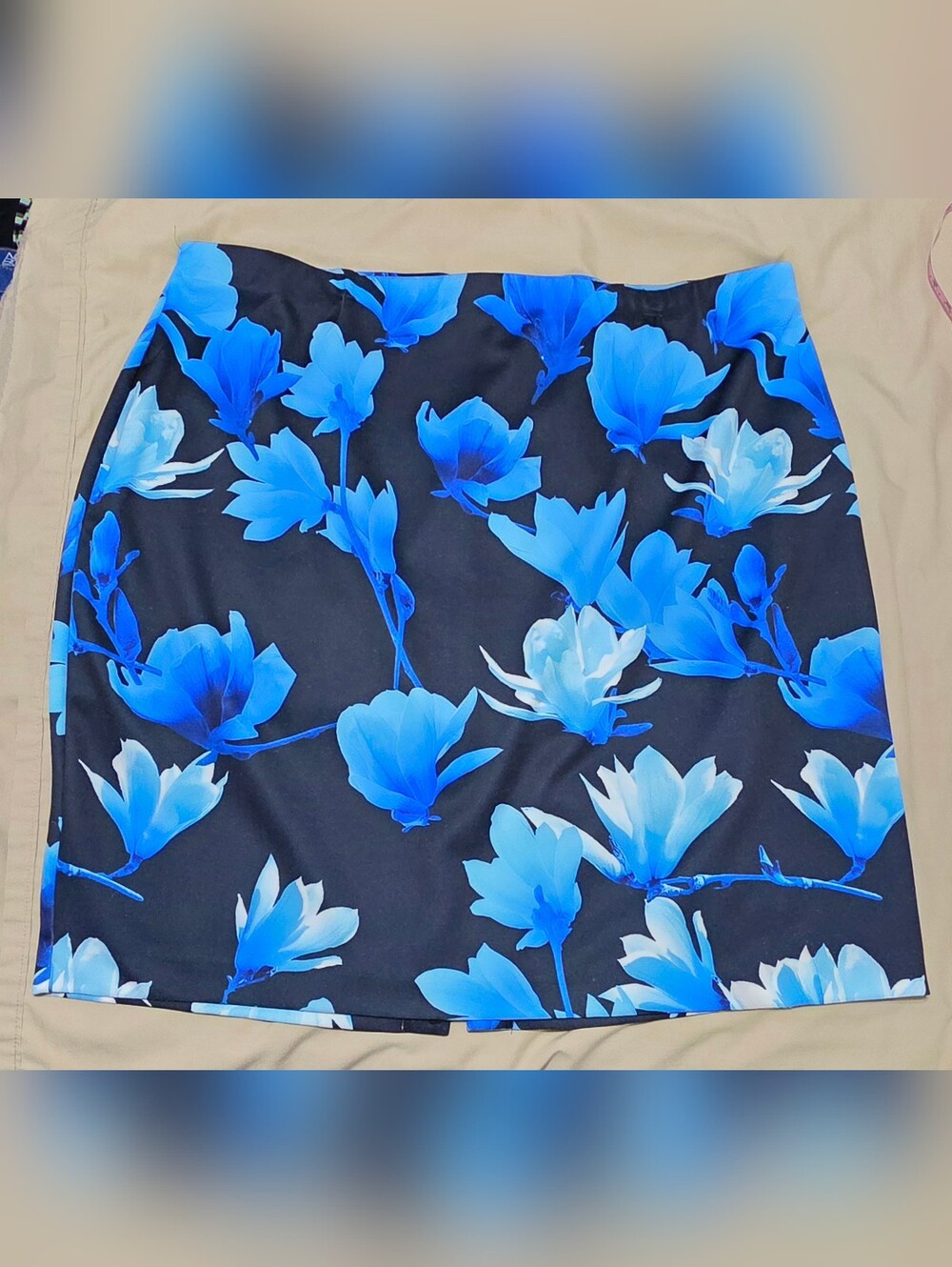 💢4For$20 Ashley Stewart Black Blue Floral Print Pencil Midi Skirt Size 30/32